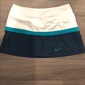 Women’s Nike tennis/ golf skirt